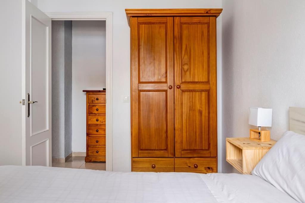 Appartement Centric And Spacious Flat With Free Car Park