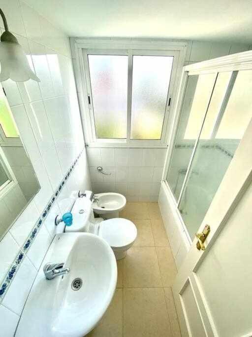 Centric And Spacious Flat With Free Car Park Appartement