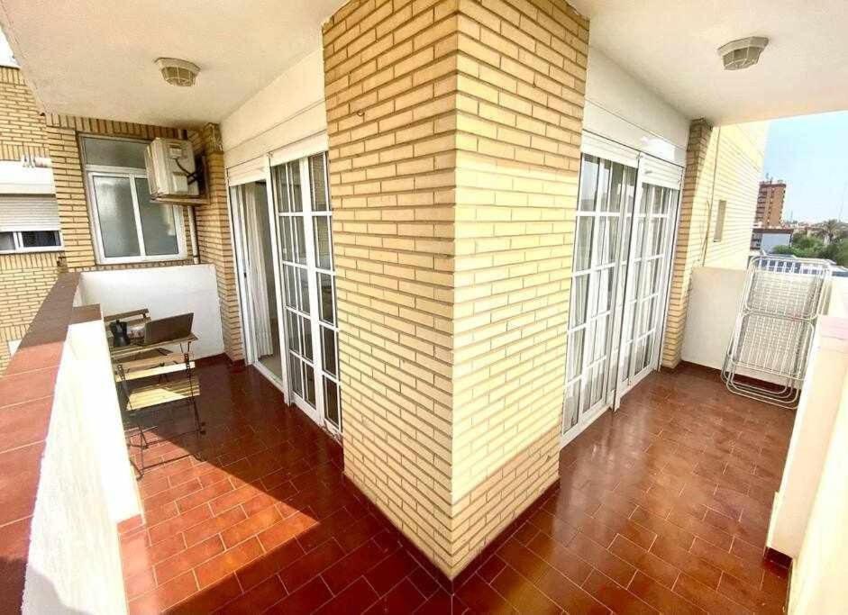 Appartement Centric And Spacious Flat With Free Car Park Séville